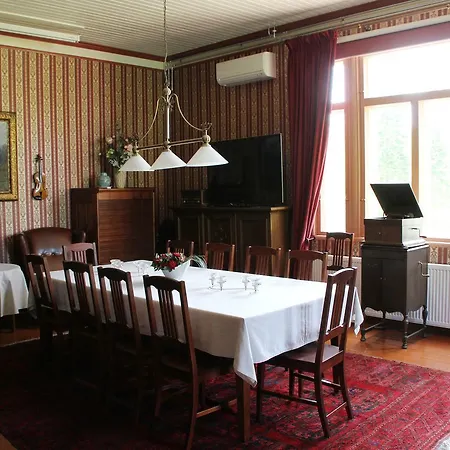 Woikoski Feeling - Kirjokiven Kartano 5*